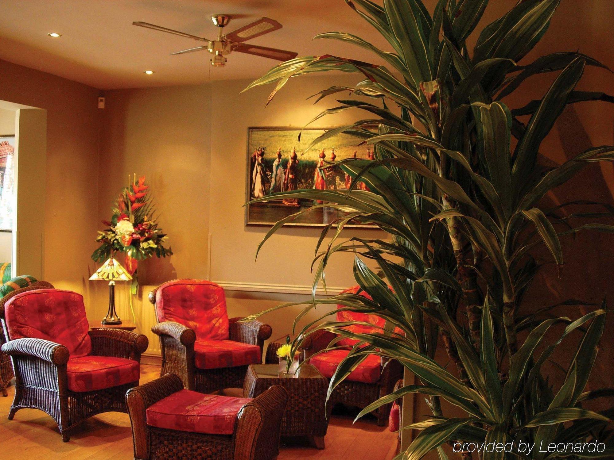 The Peacock Townhouse Hotel Kenilworth - Warwick Интерьер фото