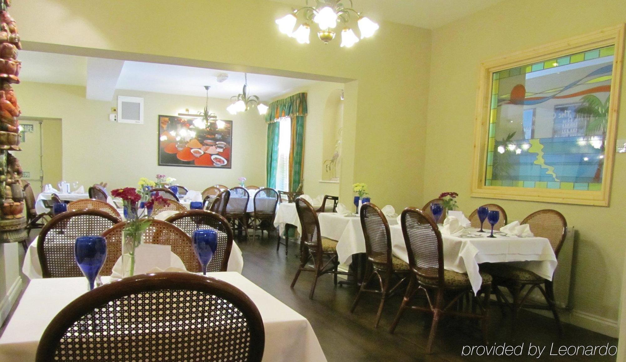 The Peacock Townhouse Hotel Kenilworth - Warwick Ресторан фото