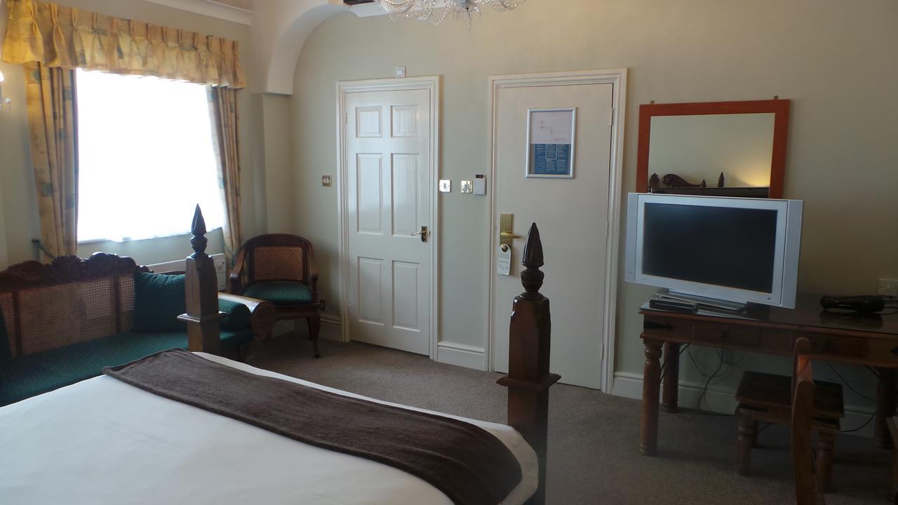 The Peacock Townhouse Hotel Kenilworth - Warwick Экстерьер фото