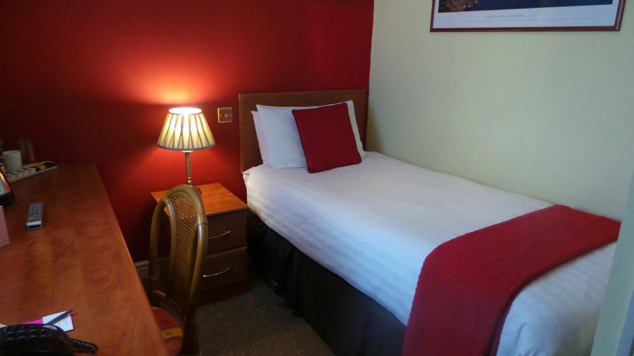 The Peacock Townhouse Hotel Kenilworth - Warwick Экстерьер фото
